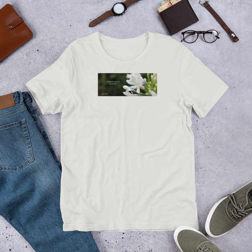 Agapanthus-Indigo Frost. “Immerse yourself in silence”. Short-Sleeve Unisex T-Shirt
