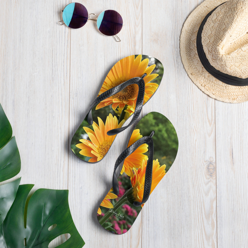 Gerbera Daisy 'Perspective' Flip-Flops